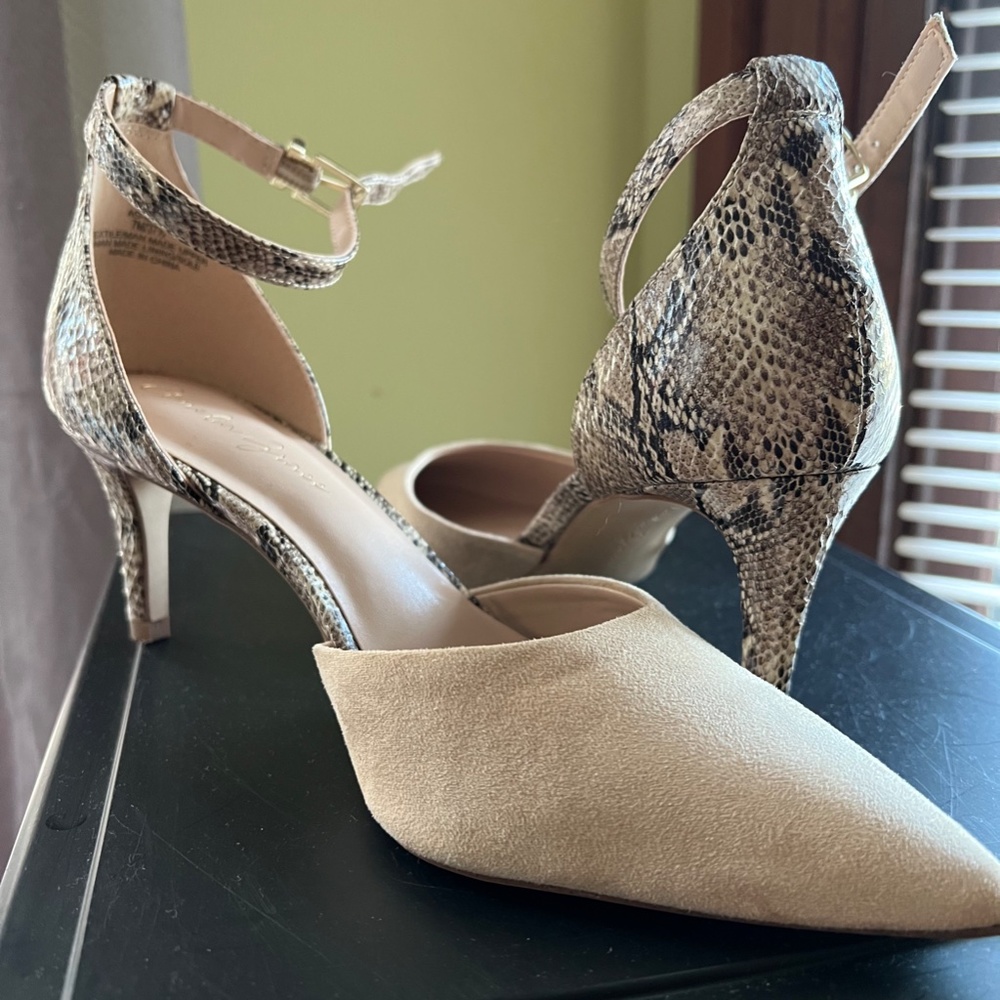 Amelia Grace ankle strap classy and sexy shoe.